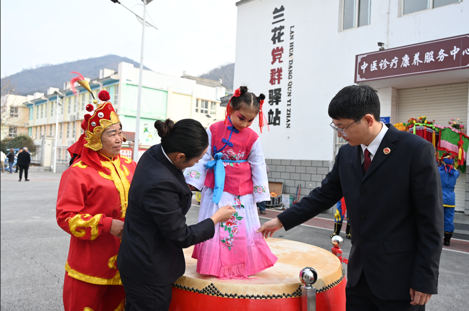 �����Կh��(li��n)�Ӷ෽��ͬ�������z���ׂ���