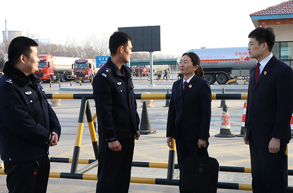 ��̓�������Q�p�����в�ͨ��