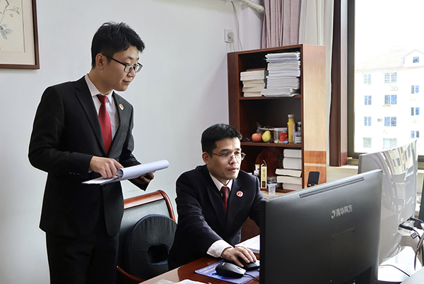 ����·�ġ��I(y��)�����ˡ�