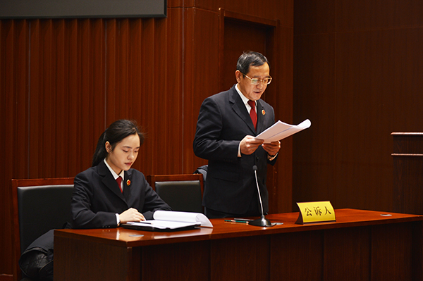 ���С��ϻ�����µ��X(qi��n)��(qu��n)����