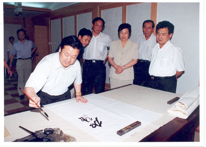 1999�꣬�r������ί�ؕ��L���ٿ����I(l��ng)��(d��o)���|�I�Йz��Ժҕ�칤��