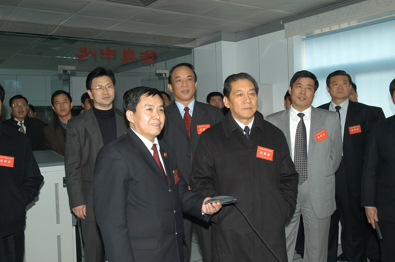 2004�����r��ɽ�|ʡί����ӛ������ί��ӛ����ͤ���|�I�Йz��Ժ�{(di��o)��