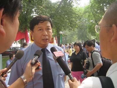 �~�Ą�:��(x��)�����̇�(y��n)�񲶺��bѺ��Ҫ�Ԍ���