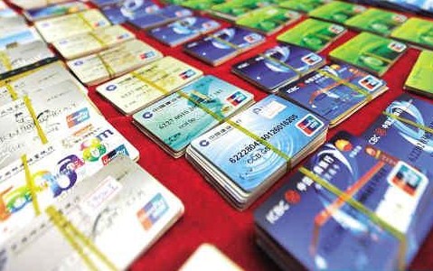 �����A���񹲺͇�(gu��)�̷����������ߣ���