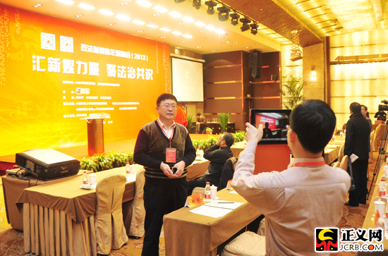 �������e�ڷ���F(xi��n)����������