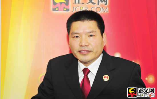 ���:׌Ⱥ�����{(di��o)���и��ܹ�ƽ���x