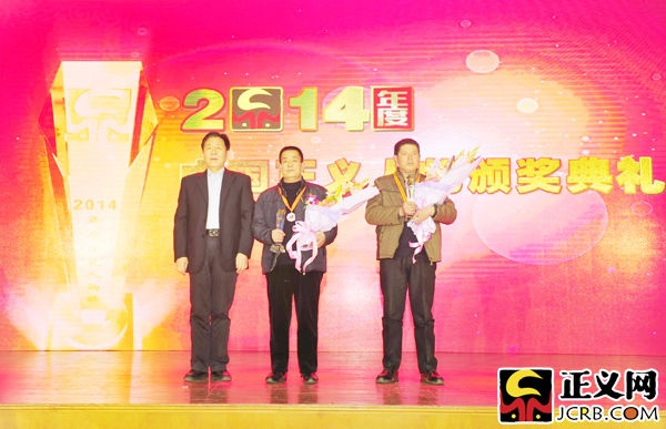 Է�������R���c�C��(ji��ng)���e��Ӱ