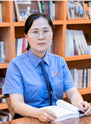 李艷:為了心中那道光