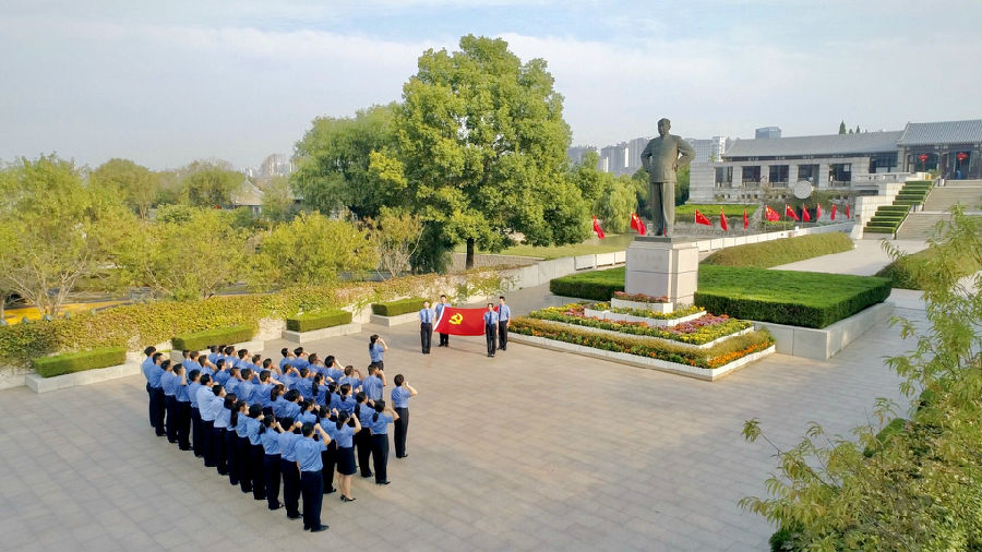 ���K����